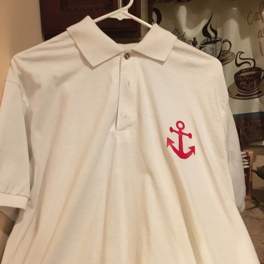 Men’s crew neck shirt